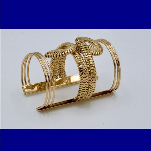 Jewelry - Egyptian cuff